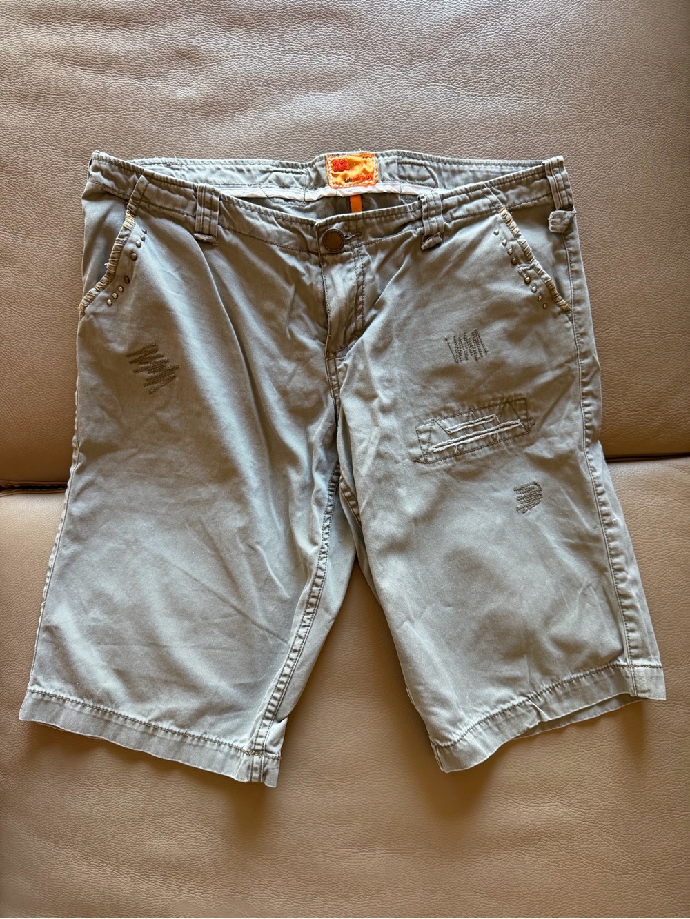 Women’s Twill Twenty Two Bermudas Y2k Casual Distressed Shorts, Relaxed Fit